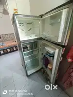 Refrigerator whirlpool