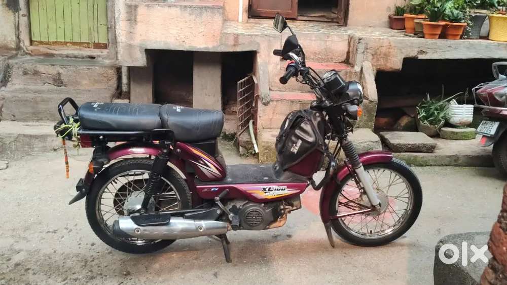 XL 100 Super Self start ,New Exide battery with valid insurance