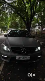 Mercedes 2011 C200 AMG Body kit