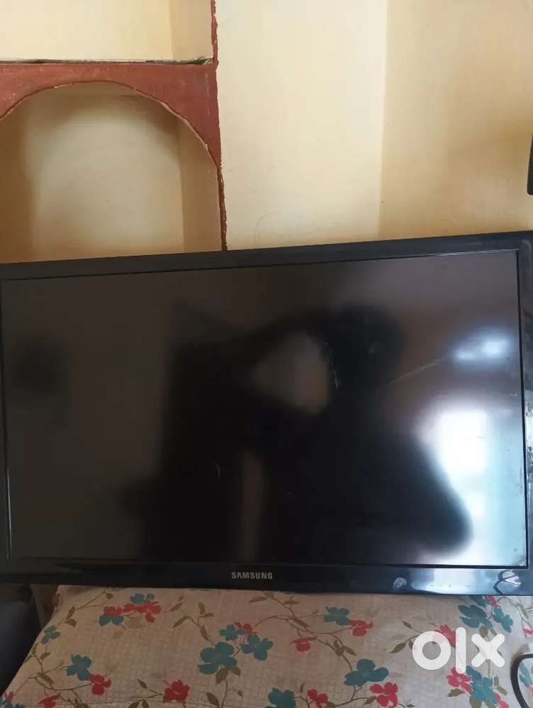 Samsung series 4 HD LED tv likely a 59cm(24 inch) model