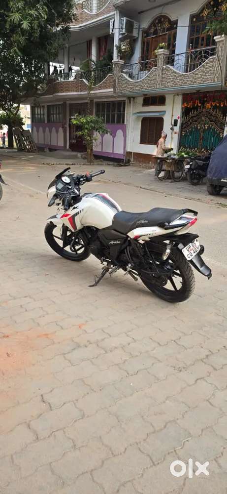 अपाची 2018 मॉडल मात्र 48000 में वेल मेंटेन गाड़ी बिना किसी खर्च के।