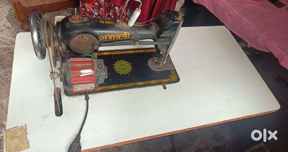 Silai machine with peddle