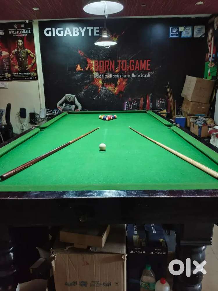 Pool table cum snooker table for Sell with all accosiries