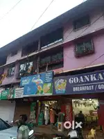 2bhk at queeny junction uppasnagar. Broker excuse