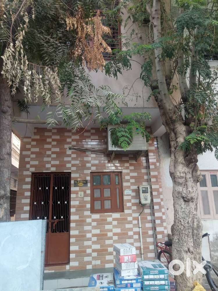 4 BHK Housing Board Row House for Sale – Ready to Move