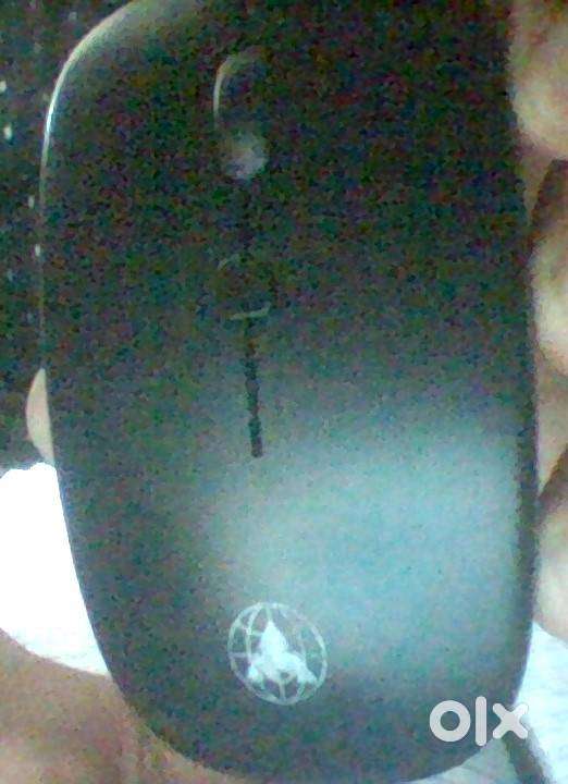 WIRELESS MOUSE WITH 3 DPI's  best for. Daily usage