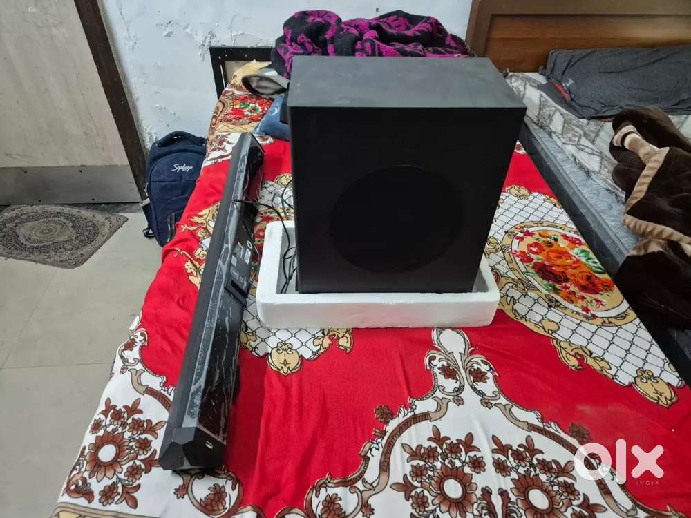 GOVO GOSURROUND 900 2.1 with 6.5 Wired Subwoofer 200 W Bluetooth soun