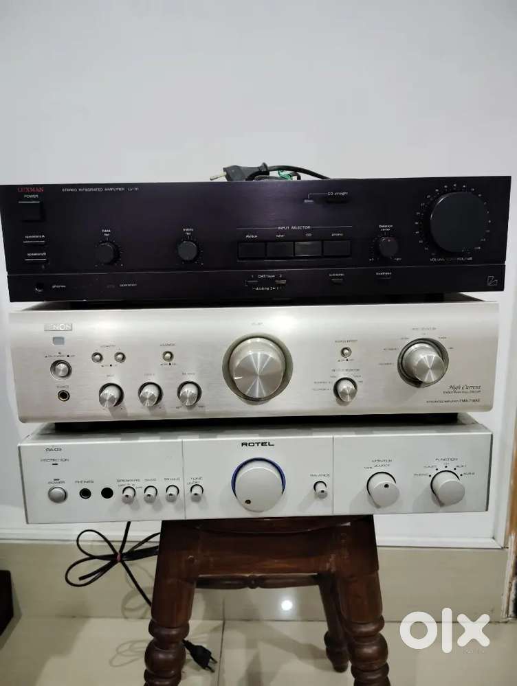 Integrated stereo amplifier