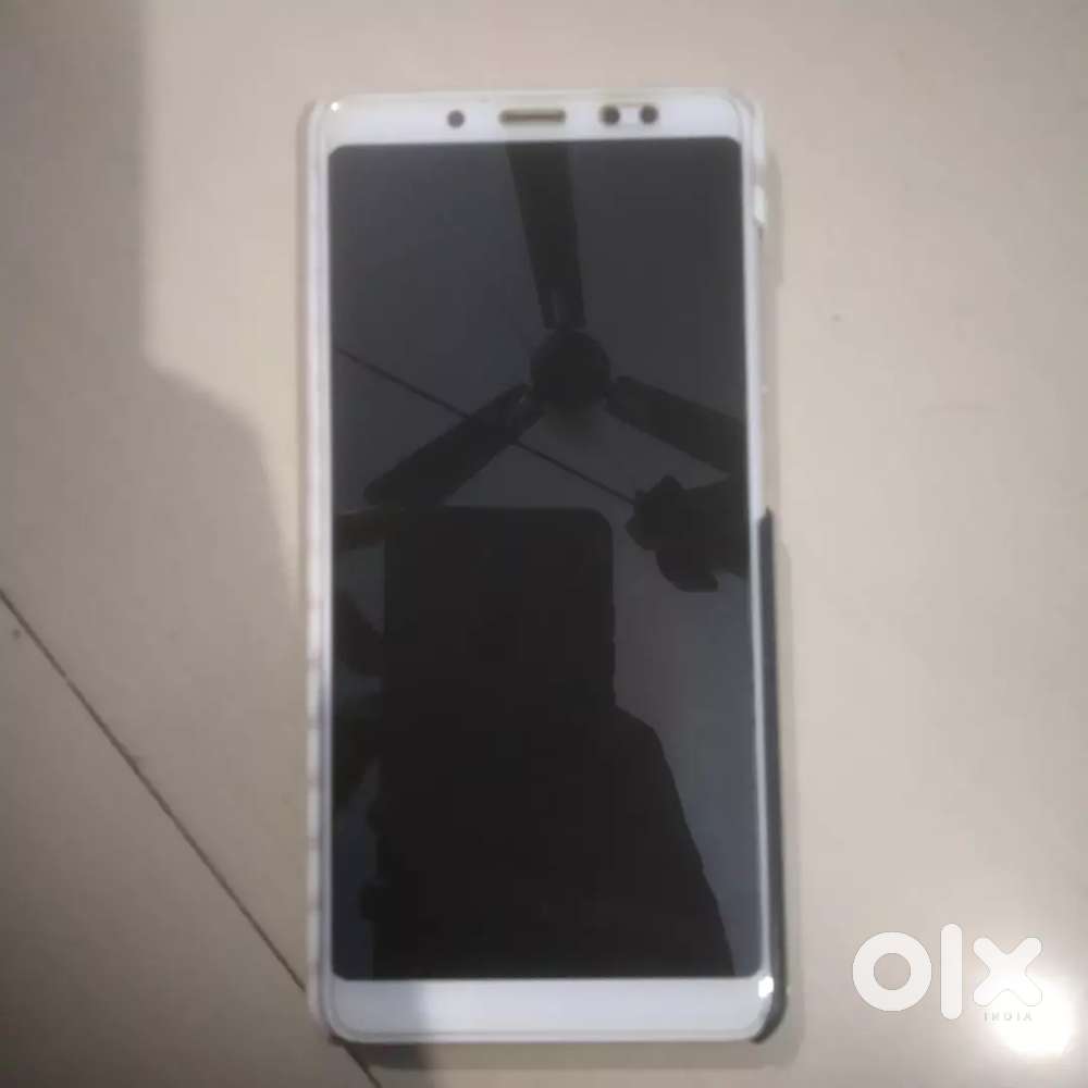 Redmi note 5 pro 2 model one white another black