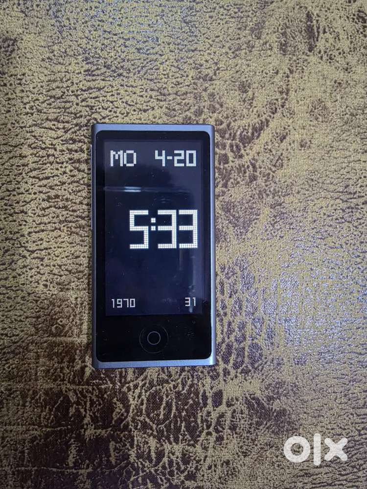 Apple Ipod Nano touch 7th Gen 16GB Space grey