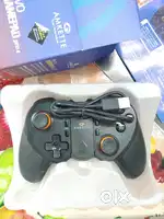 Amkette Evo Gamepad Pro 4 Programmable Gamepad for Android