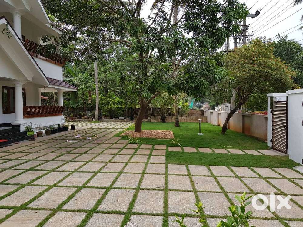 Private, Independent House for sale – Customized Build