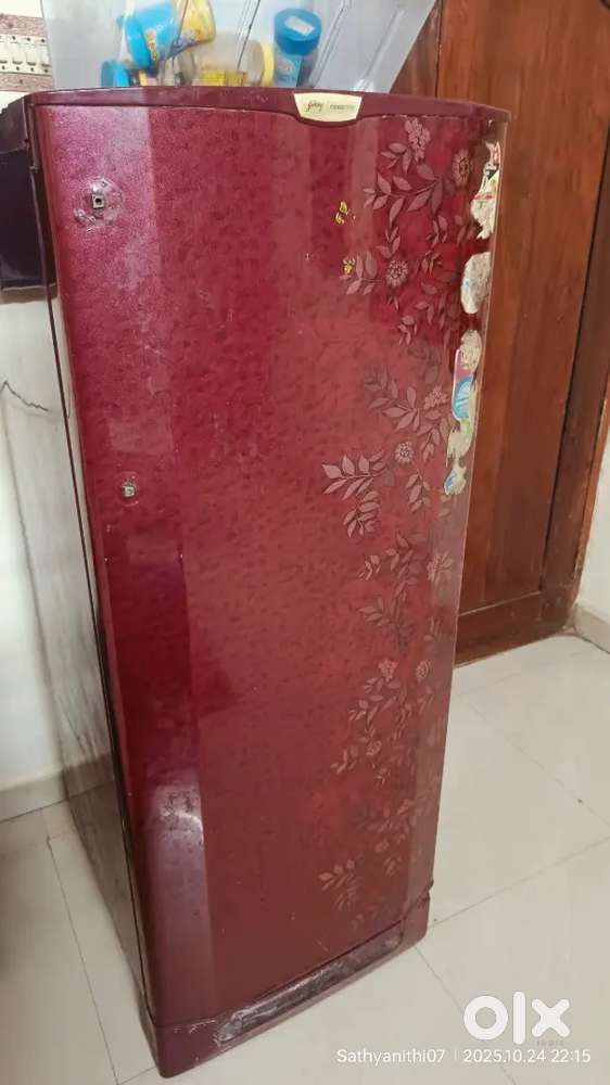Old Fridge - Second Sale