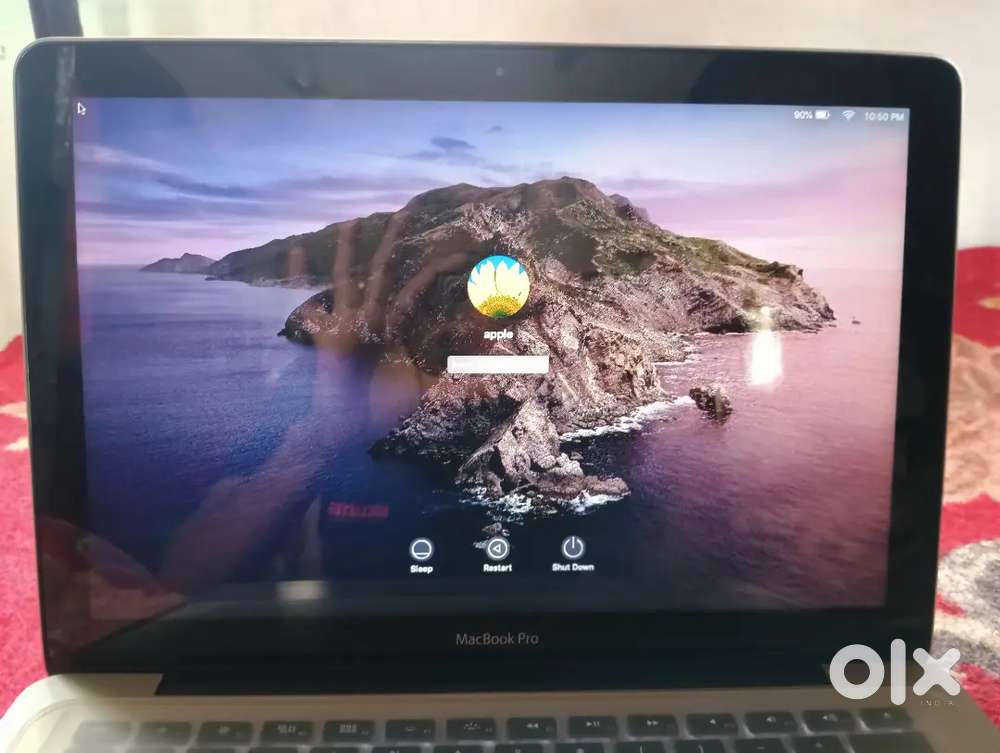 MACBOOK PRO MID