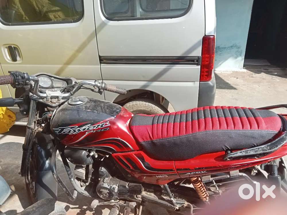 Jyada nahin chaliye ghar mein hi khadi thi