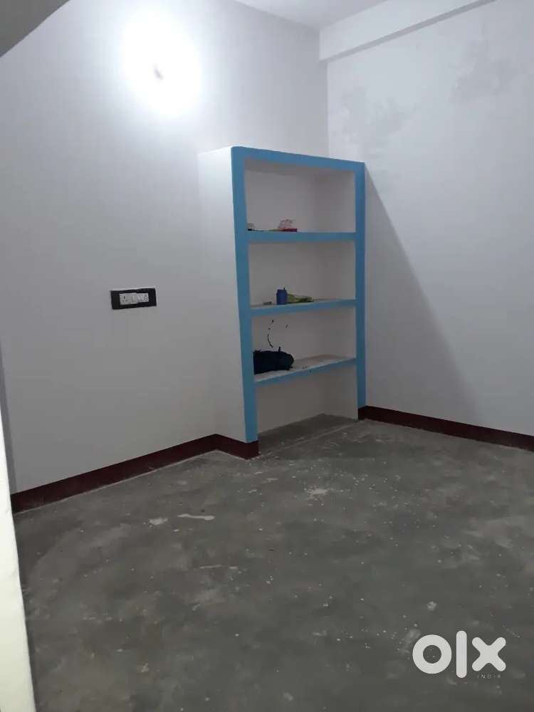 Only single person  single Room we'll maintain lettering bathroom