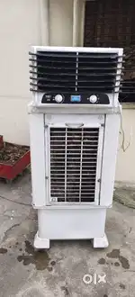 Desert air ram cooler