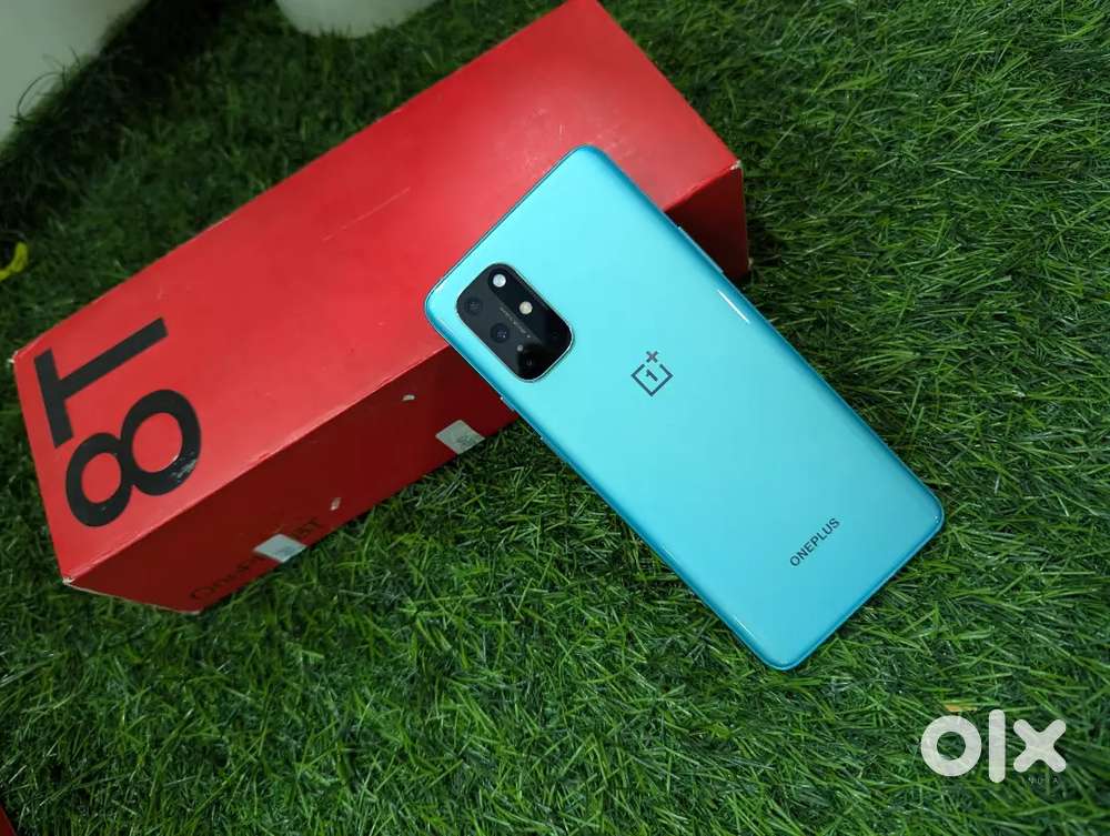 Oneplus 8T 8GB RAM 128GB Memory 5G AquaMarine Green Colour Like New