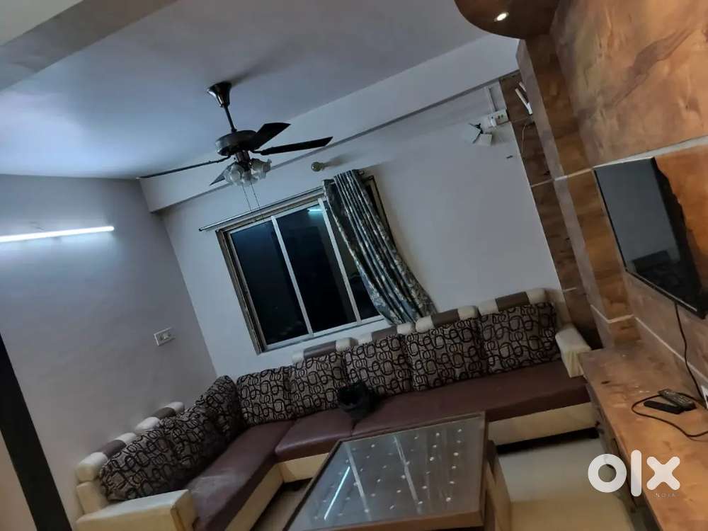 Picnic garden 2bhk fully furnished flat