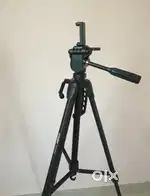 Digitek camera tripod