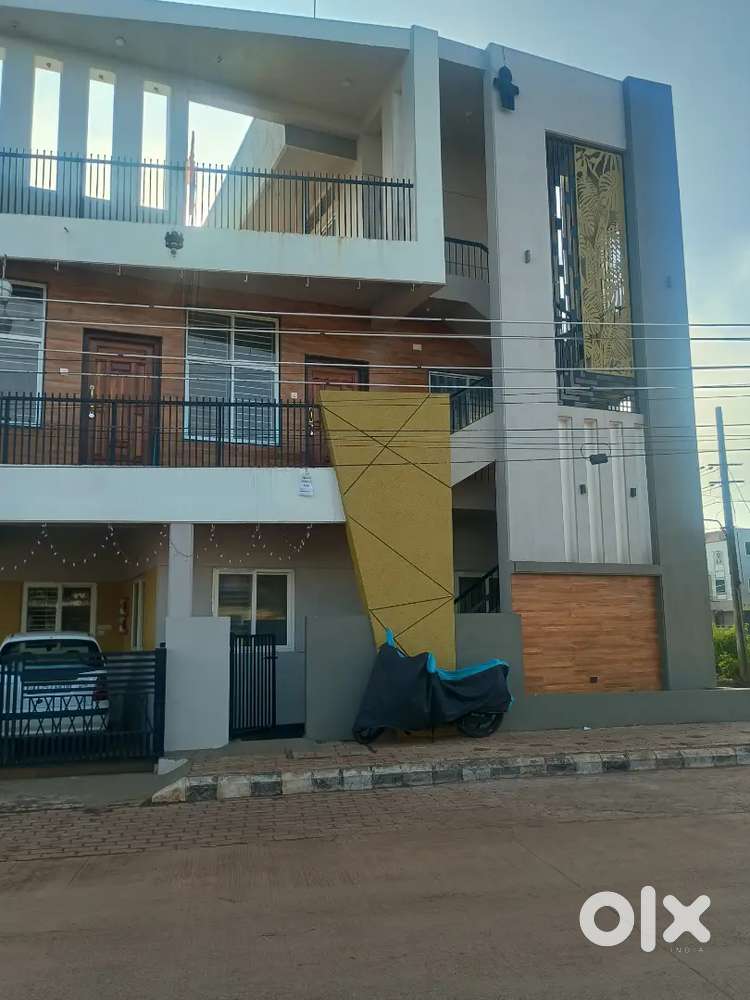 Vegetarians only. 2BHK home @Flora park Amargol