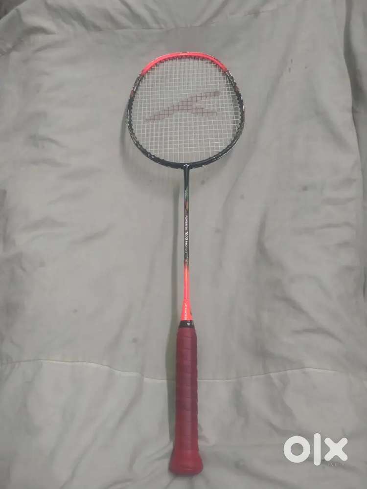 Hundred

POWERTEK 1000 PRO White,
Badminton Racquet (Pack of: 1, 95 g)