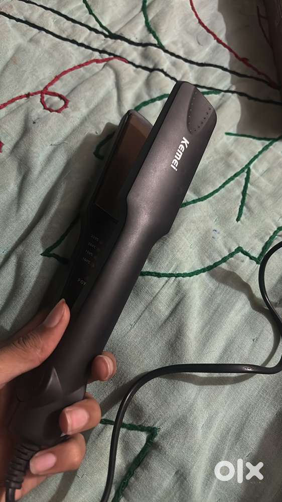 HAIR STRETNER