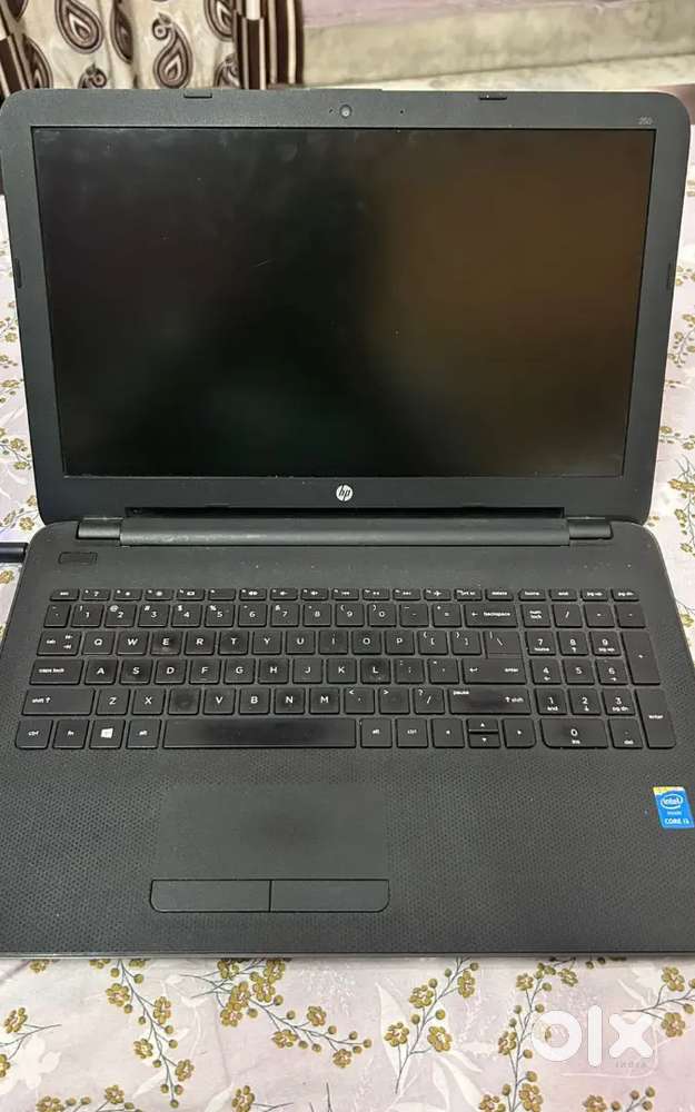 Hp Laptop (4 gb RAM)