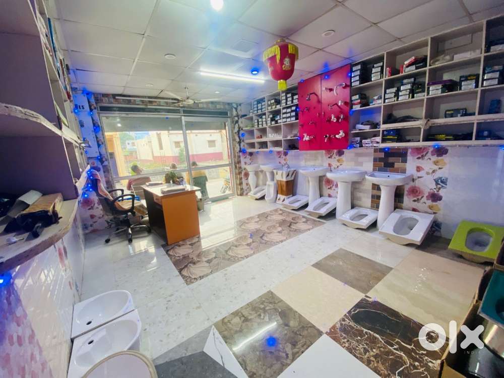 Main road peh dukan nd godaun for rent please visit nd chosse