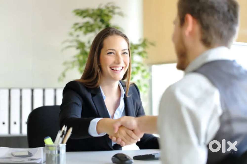 Real estate field 30k income team manger