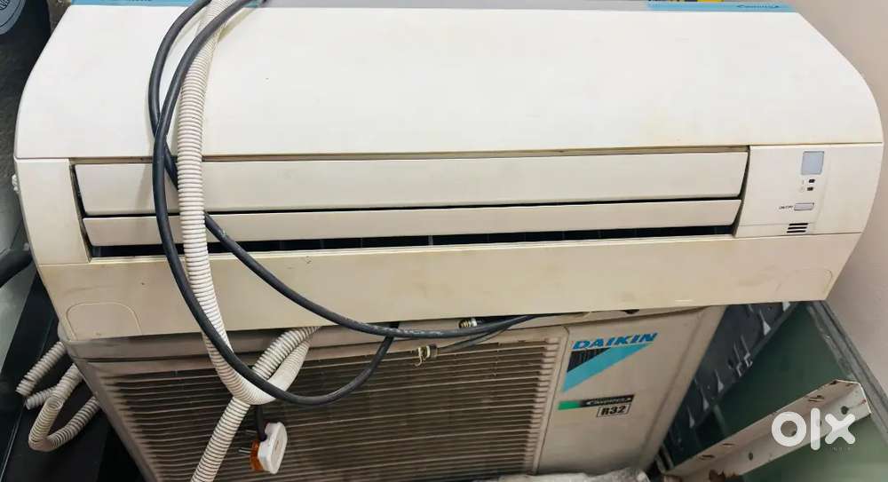 Daikin 1 ton AC Split