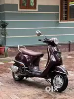 Vespa scooter neet and clean