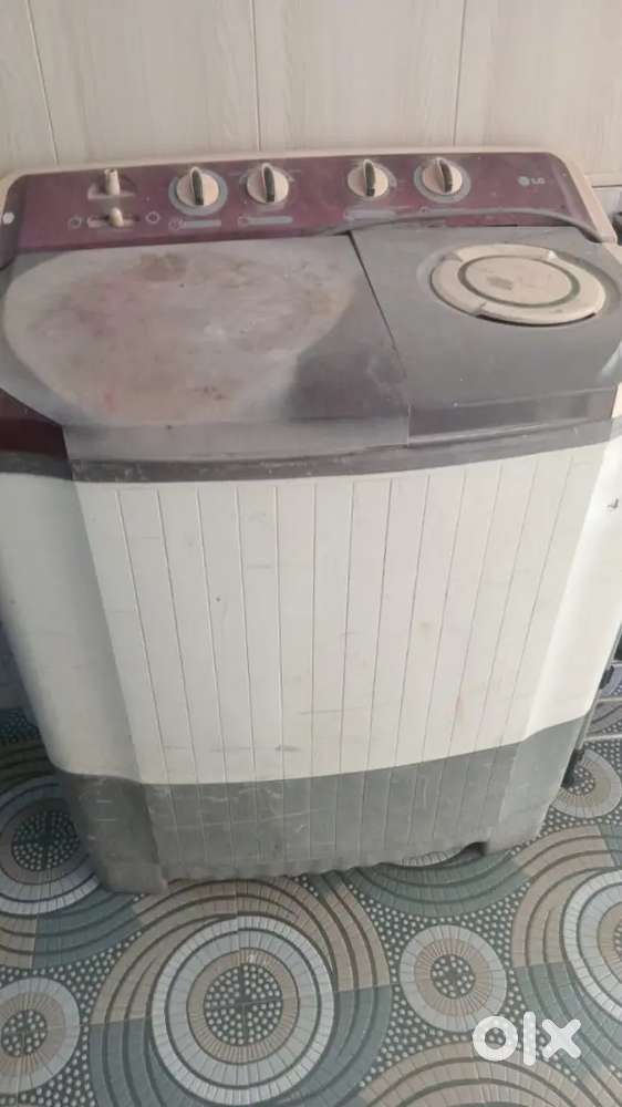 Dono moter nayi hai LG washing machine semi automatic