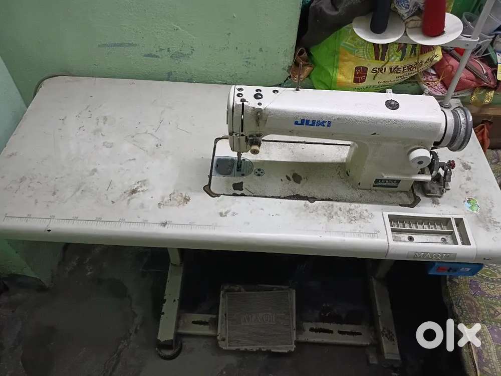 Sewing machine juki