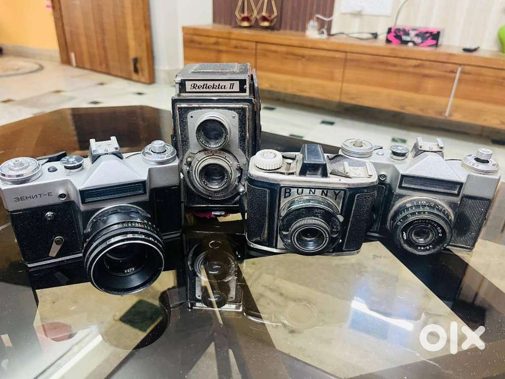Vintage Cameras Collection – Rare Classics (For Display or Repair)