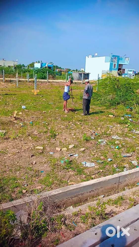 It's  plot,price 1999999, bellary ,near kakarthota, RRR