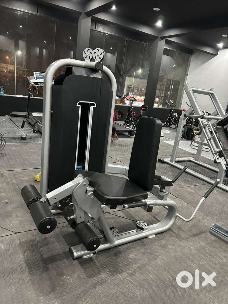 Heavy duty full commercial gym equipment machine setup manufacturer.