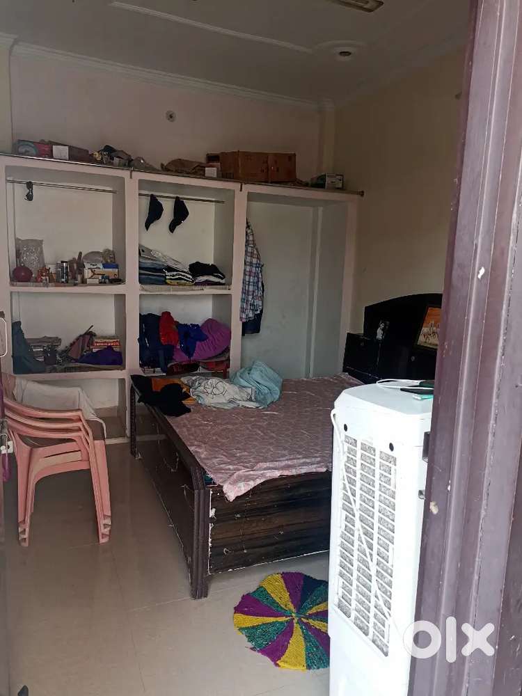 Hamen Ek partnership Ki avashyakta Hai Jo student Ho