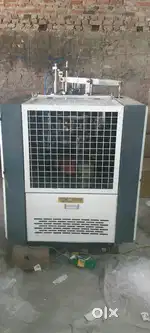 Few year old paper cup machine 210 ml 
65 bottom mein