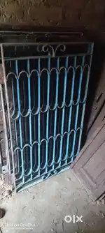 लोहे की खिड़कियां