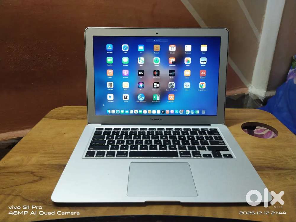 MacBook Air 13 (Mid 2013