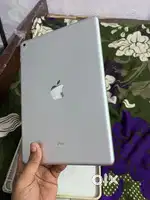 iPad 9th Gen 64GB Silver Wi-Fi + Pencil + Cover – Excellent Condition