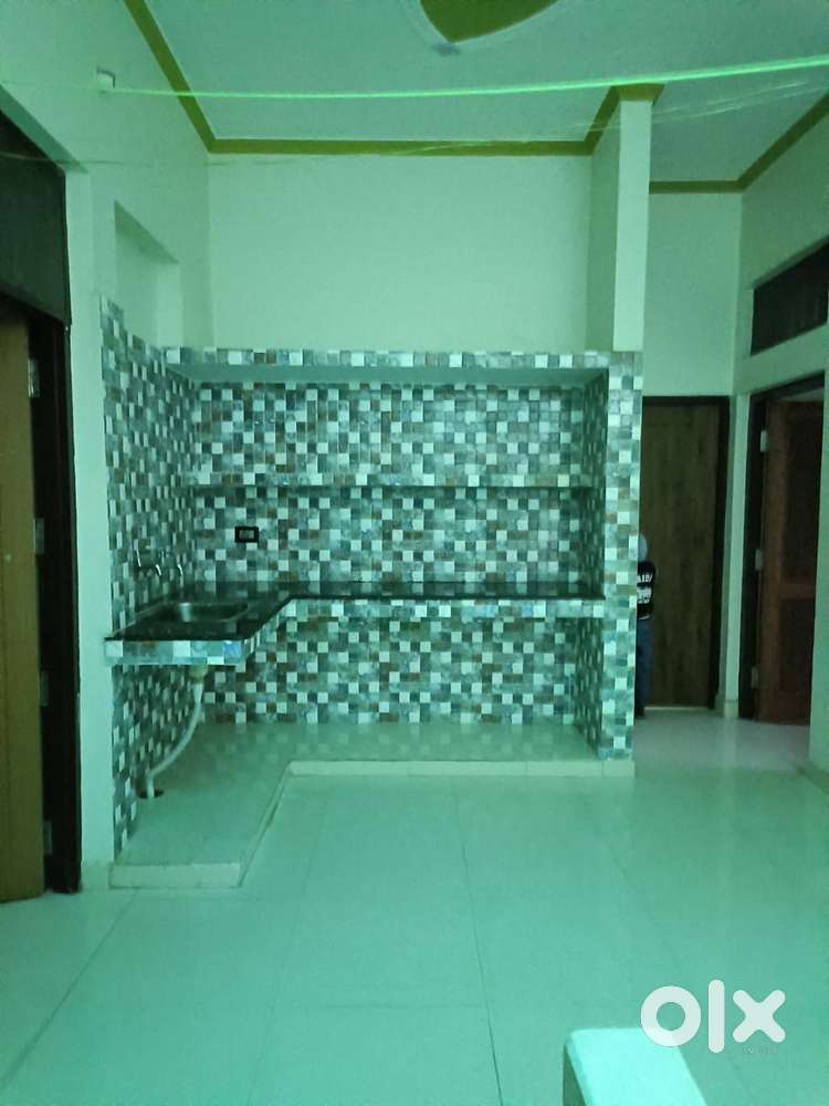 2BHK Flat for Rent in Prime Location – Near Bus Stop