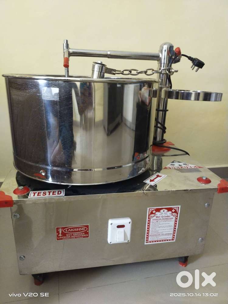 Brand :- Laxmi wet grinder, model :- Laxmi industries capacity 3liter