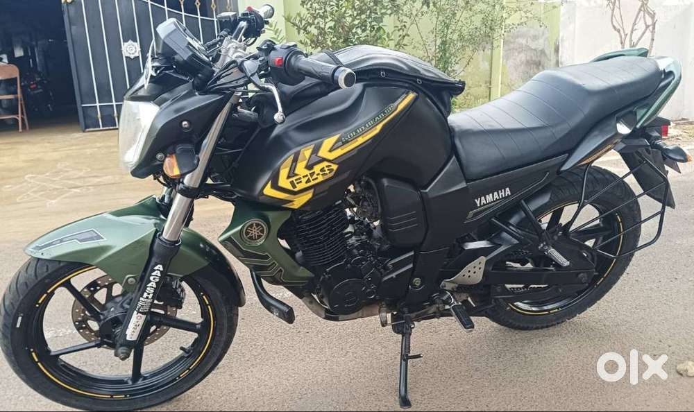 Yamaha FZ-S 2015  Well Maintained  62,800 KM  Petrol