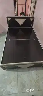 4×6 Feet Bed for sell