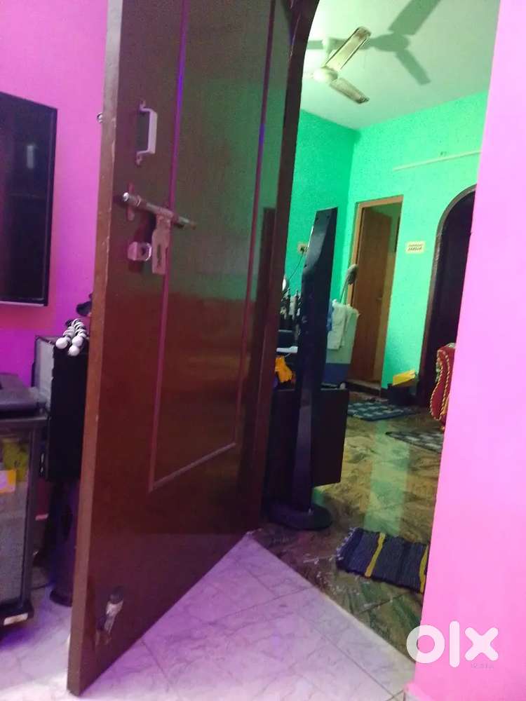 ছোটো ফ্যামিলিতে সবসময় থেকে কাজের জন্য পিছুতানহীন বেঙ্গলী মোহিলা চাই।