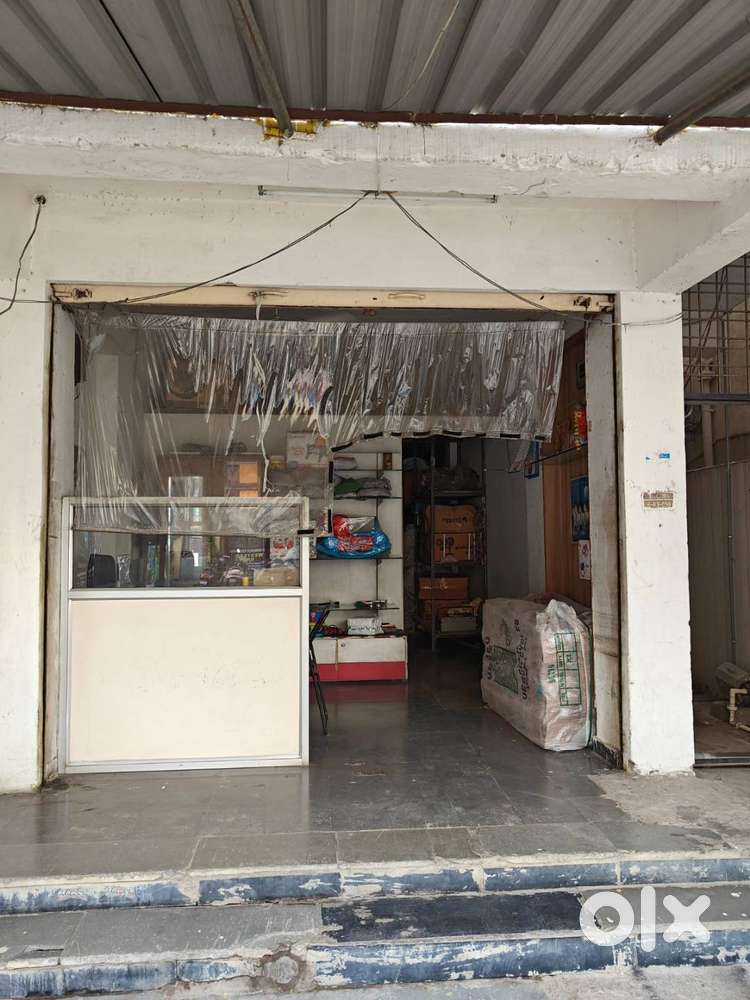 700sft ground floor commercial space for rent in sikh village