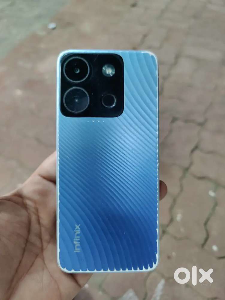 INFINIX Smart 7 (4/64GB) Smooth Condition
