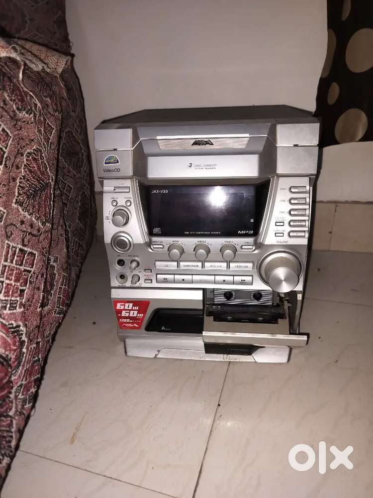 Speakers brand name --aiwa JAX-v3